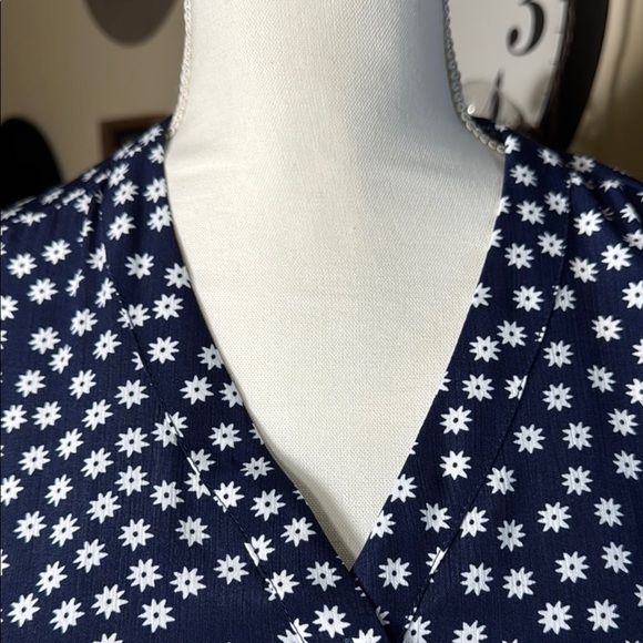 NWOT Navy Polka Dot Dress flowy spring ready dress small - Picture 4 of 6